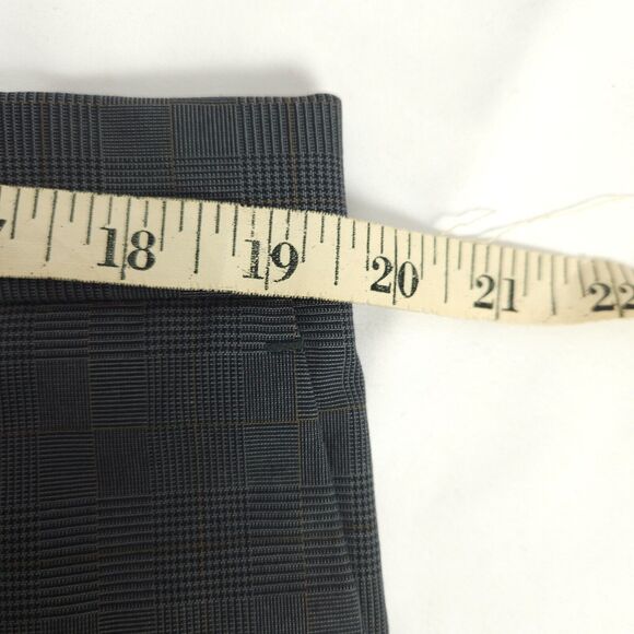 NWT Dockers Mens 38x30 Gray Classic Fit Flat Front No Iron Chino Khaki Pants - Picture 6 of 8